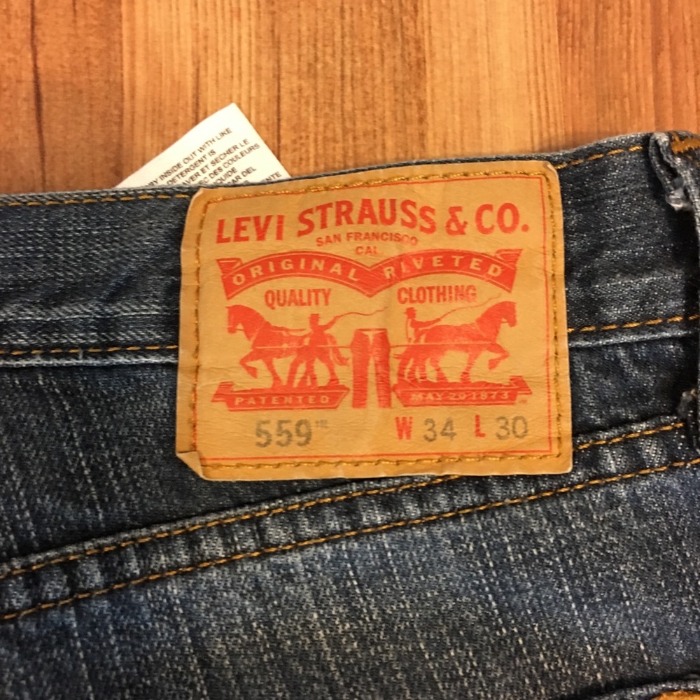 Used Levi’s 559